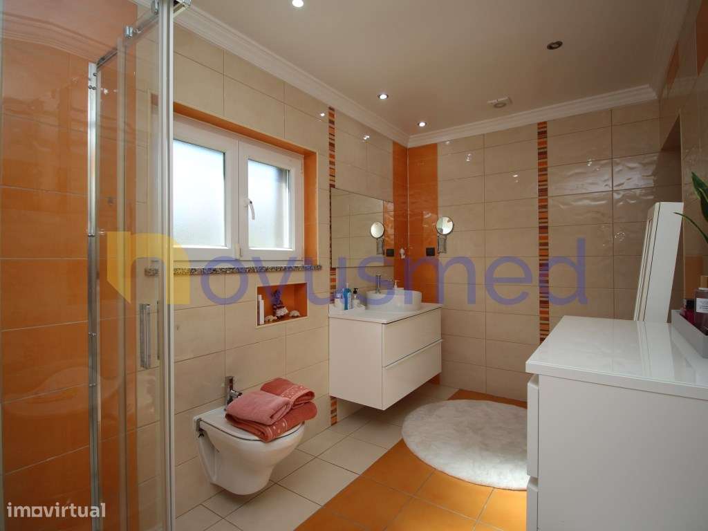 Moradia T4 com piscina, térrea perto da praia e do Golf dos Salgados-27