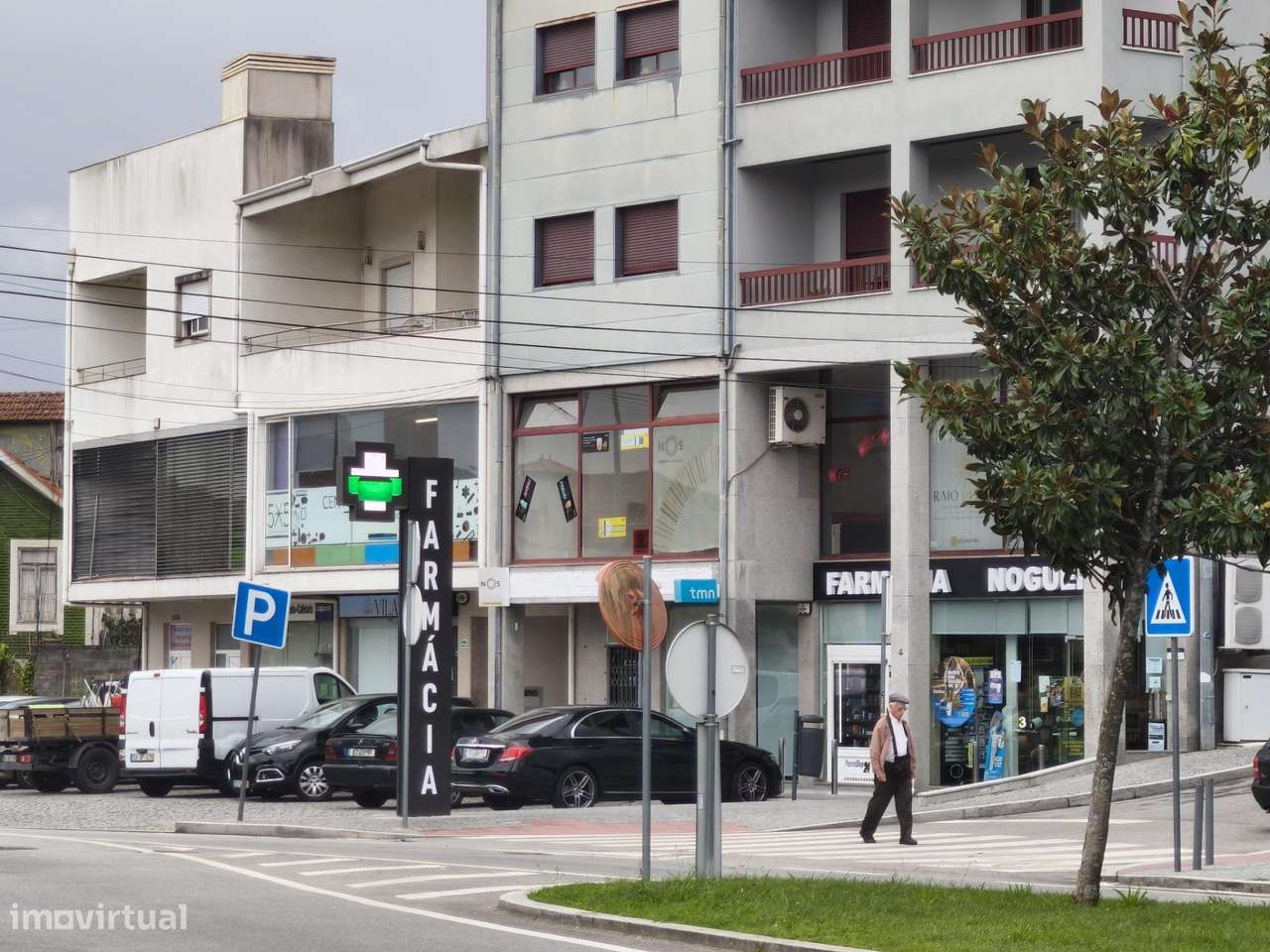 Espaço Comercial com 2 pisos para venda em Lordelo , Paredes-20