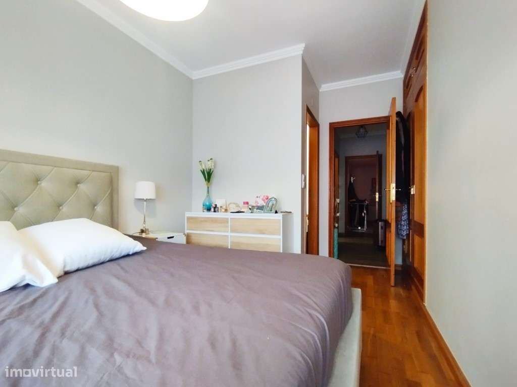 Apartamento T3 Renovado em São Marcos, Sintra-8