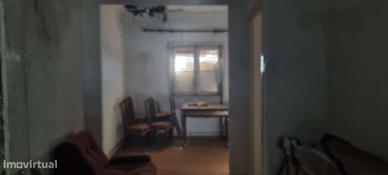 Casa / Moradia independente em Gulpilhares e Valadares-8