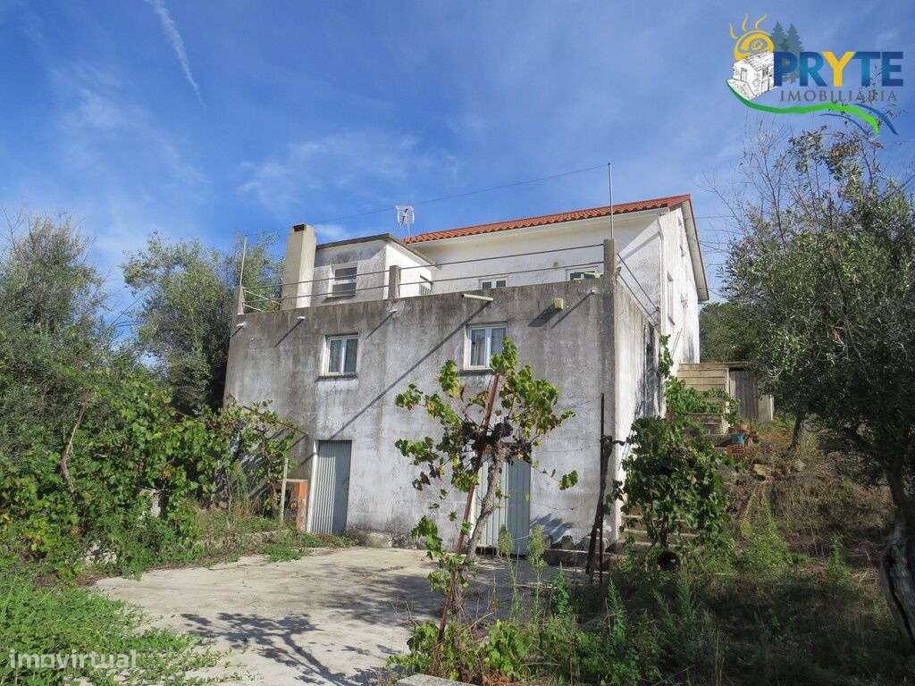 Moradia T3 situada em Outeiro da Lagoa, a apenas 5 minutos da Sertã-11