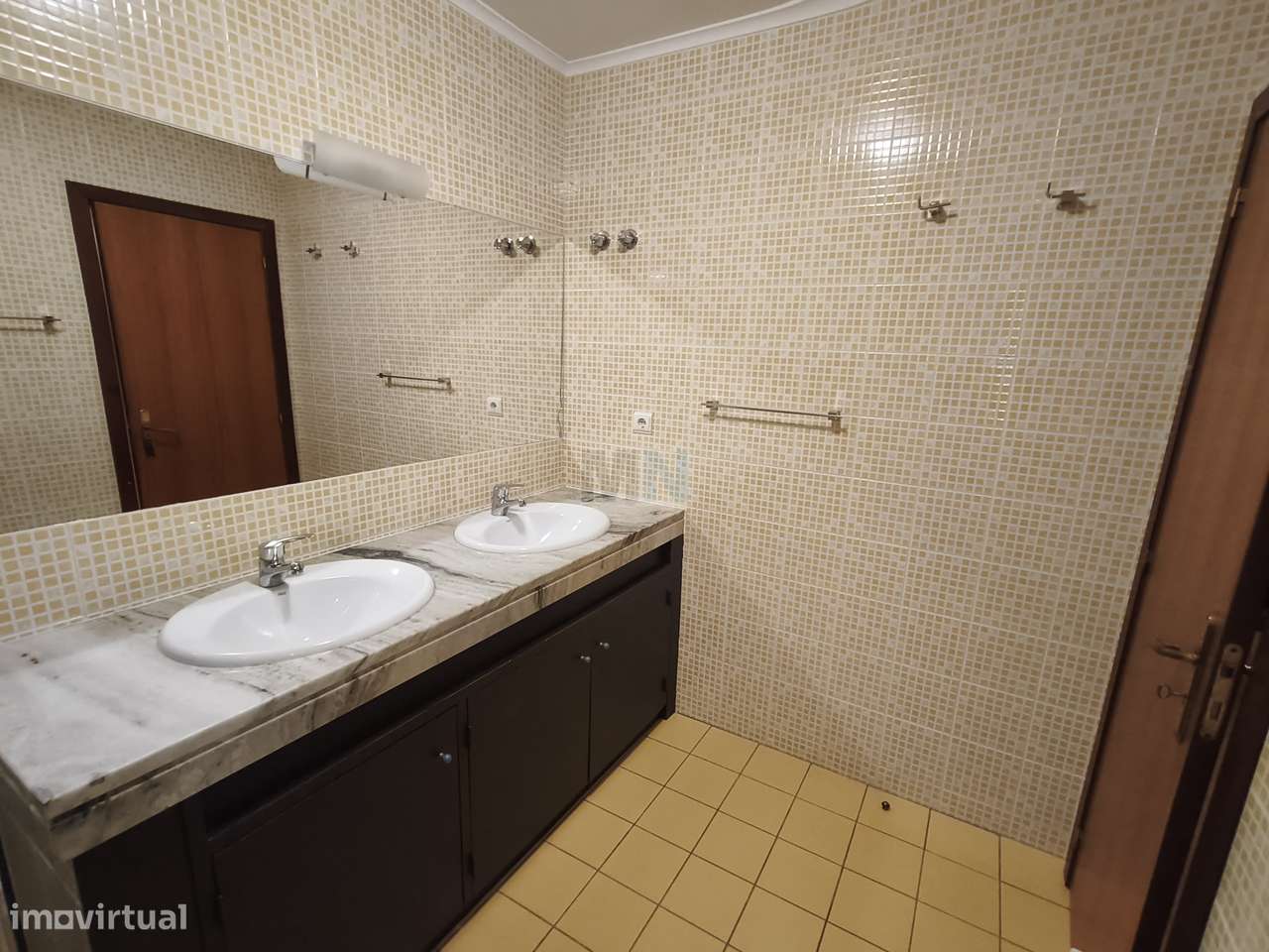 T5 Duplex com garagem e terraço em Coimbra-13