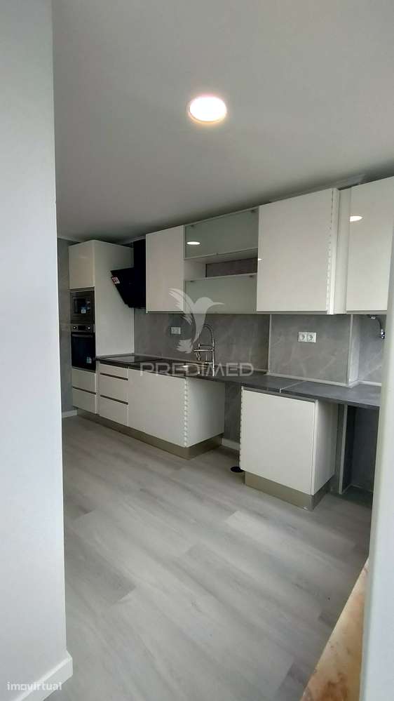 Apartamento T2, remodelação moderna a estrear, edificio com duas fr... - Grande imagem: 2/21