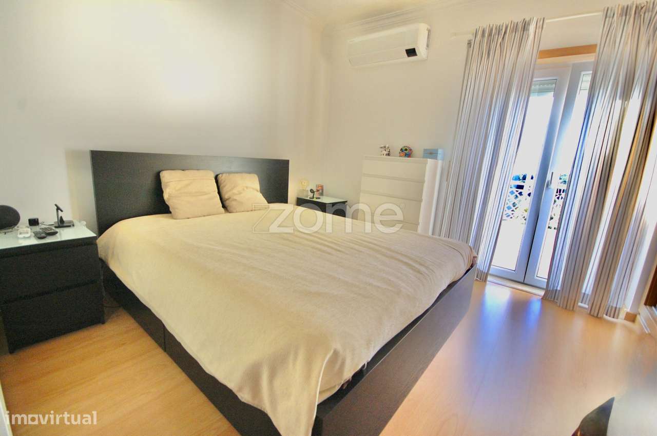 Duplex T3+1 em Condomínio Privado – Cascais - São Domingos de Rana - Grande imagem: 3/35