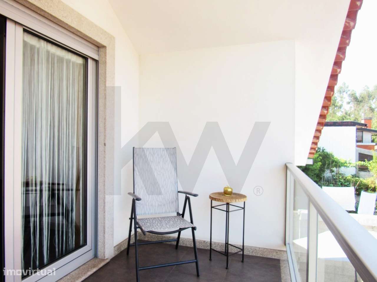 Moradia Térrea com Salão Superior | A 7 Minutos do Centro de Oliveira-30