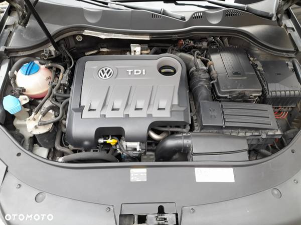 Volkswagen Passat 2.0 TDI Comfortline - 5