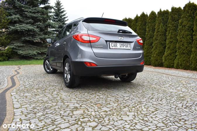 Hyundai ix35 1.6 2WD Fifa World Cup Edition - 19