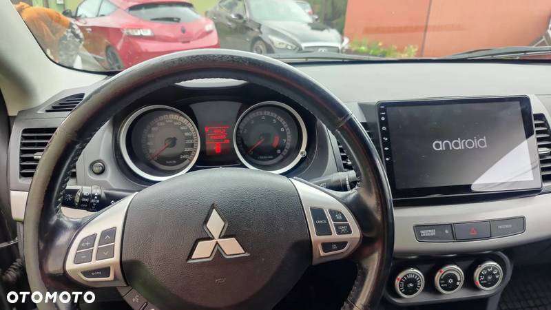 Mitsubishi Lancer 1.8 Invite - 11