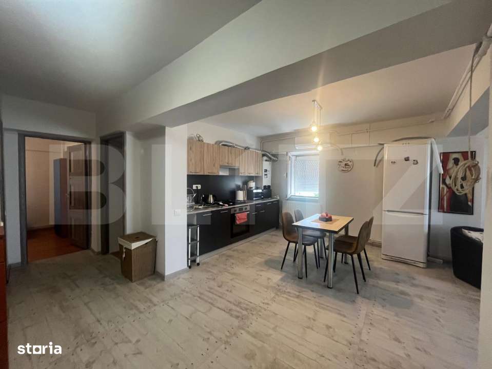 Apartament cu 3 camere, 100 mp, zona Segarcea - Imagine principală: 5/15