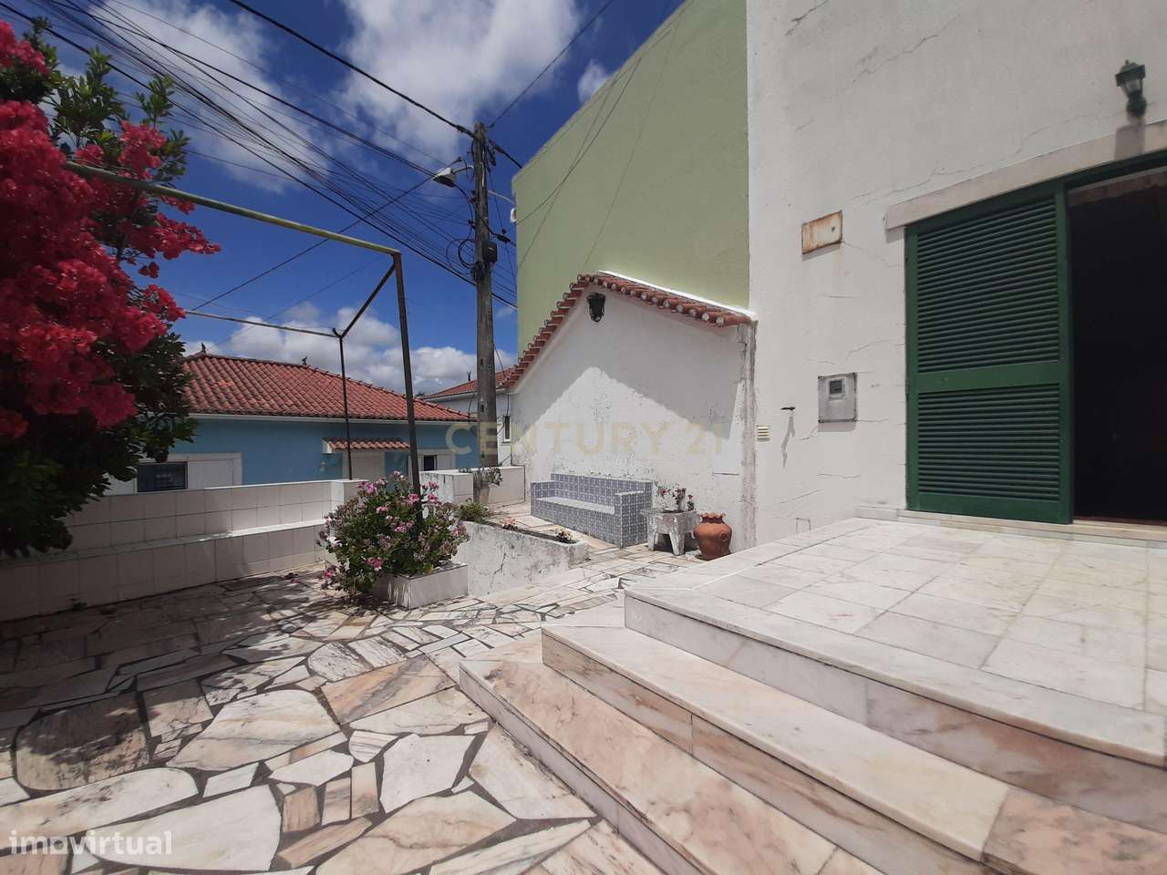 Espetacular Moradia T3 em Lousa com Garagem e Varandas-19