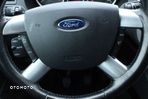 Ford Kuga - 23