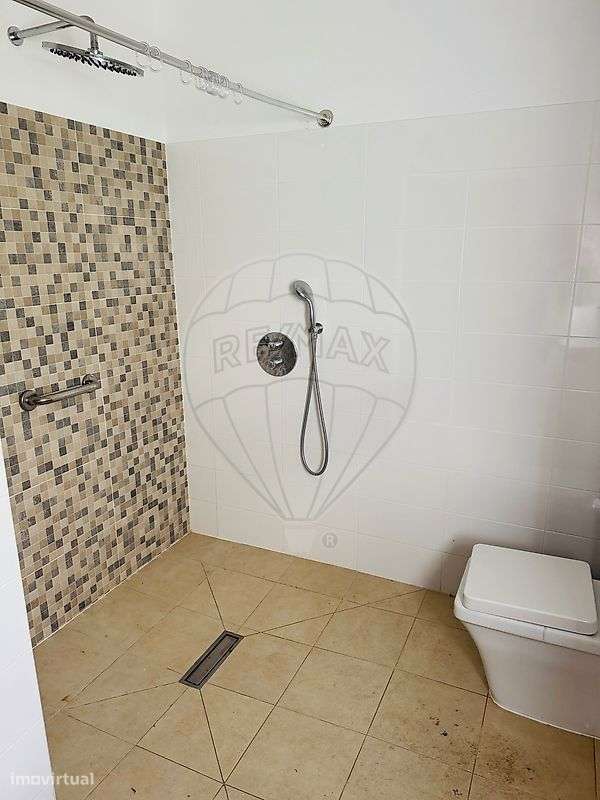 Moradia T4 para venda-7