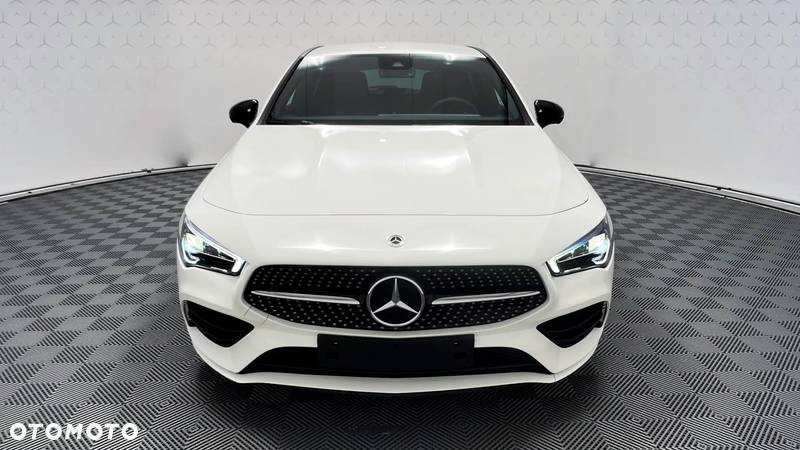 Mercedes-Benz CLA 200 d AMG Line 8G-DCT - 2