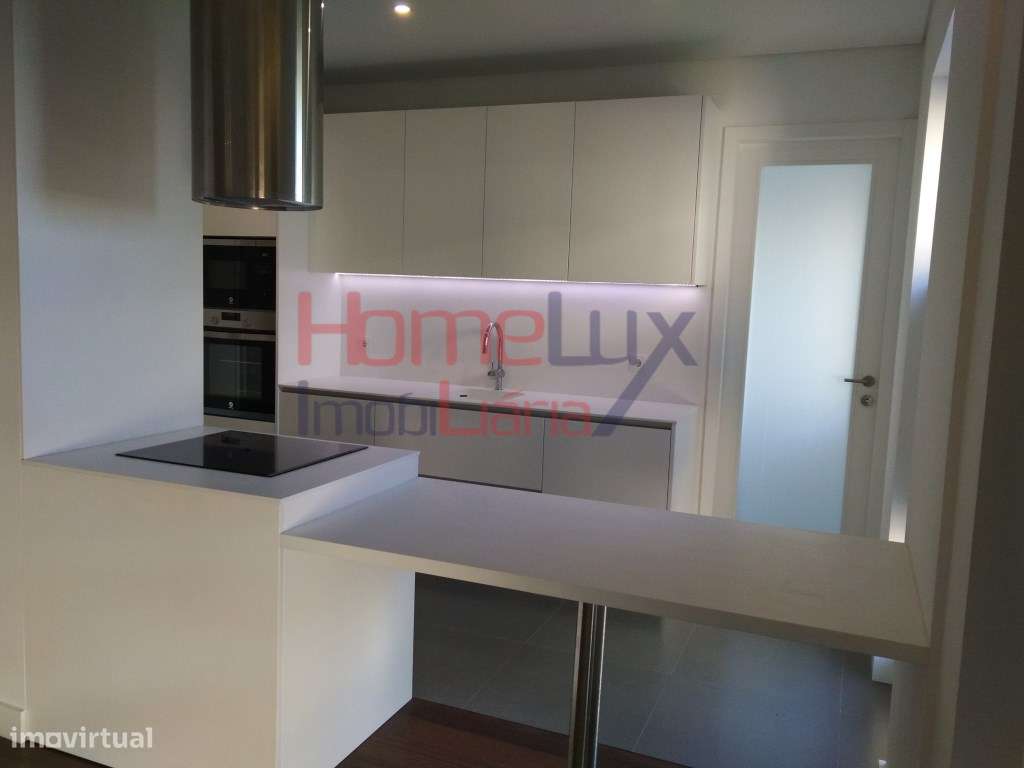 Apartamento T4 em Zona Prime - Rotunda Boavista - Grande imagem: 2/33