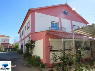Excelente Residencial com restaurante / café - Grande imagem: 3/15