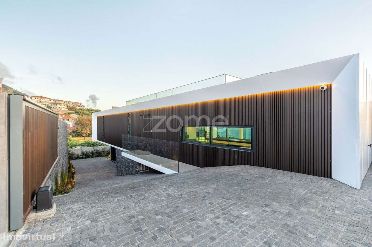 Moradia T4|Vista Baía|Funchal-12