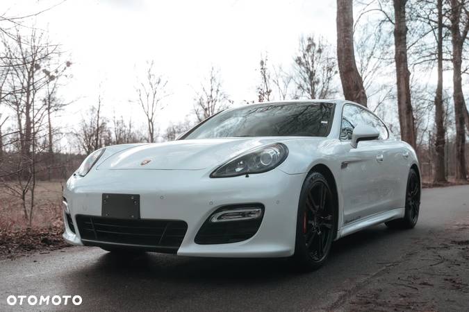 Porsche Panamera GTS - 6