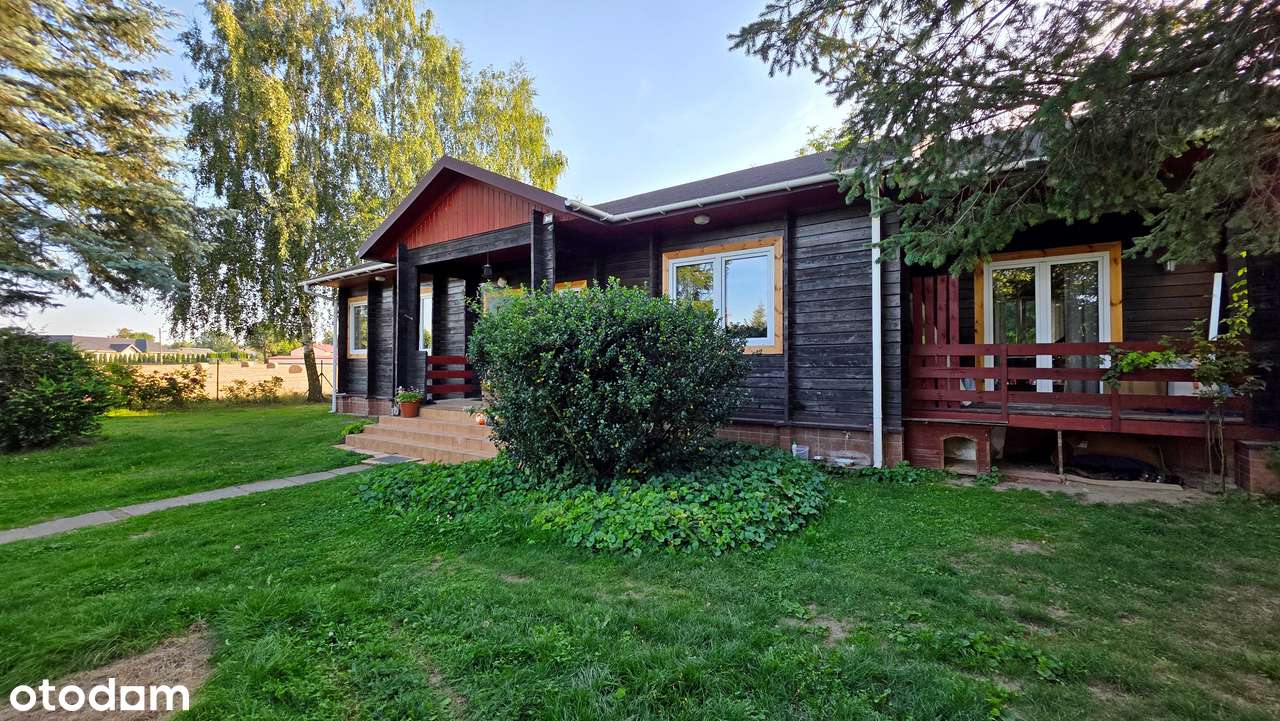 Drewniany dom, Krajobrazowy Park Wzniesień Łódzkich, Ługi-19