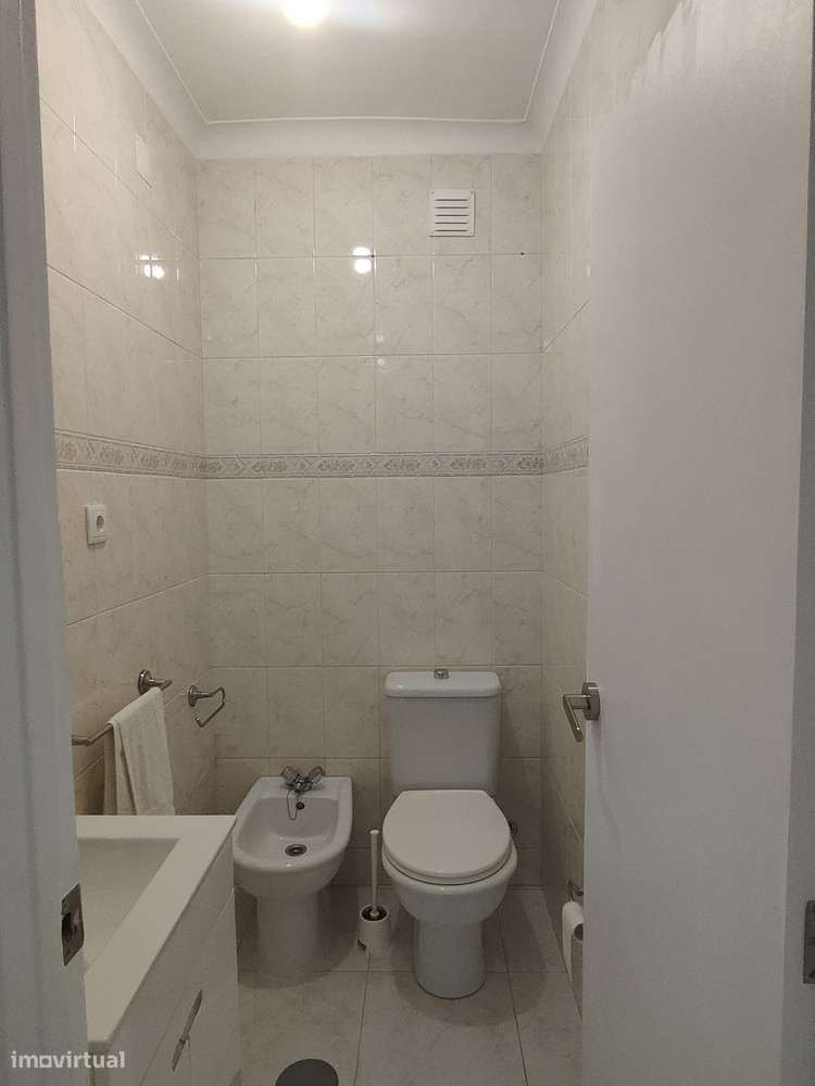 Apartamento T2+1 c/lugar garagem em Oliveira do Douro-20