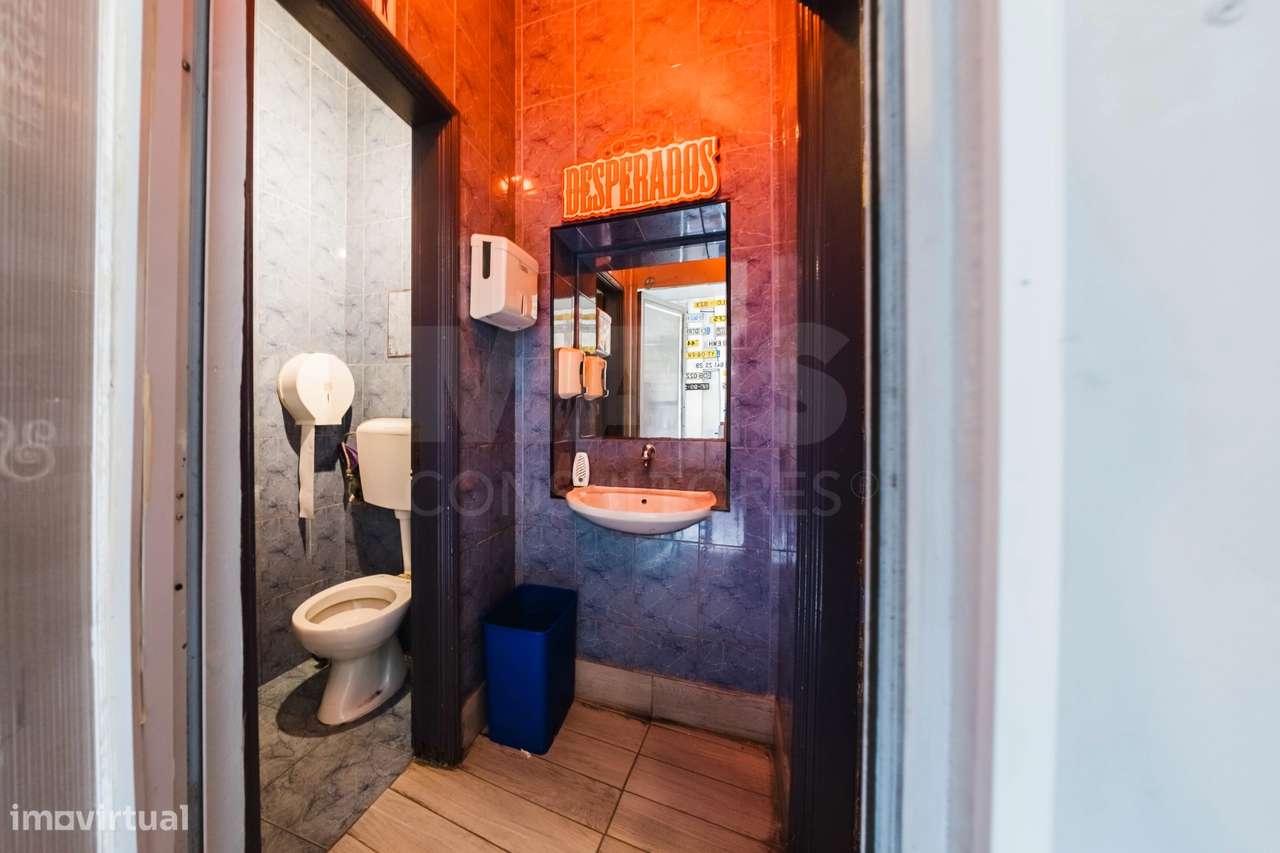 Imóvel Comercial no Centro de Peniche com Possibilidade de Conversã... - Grande imagem: 5/19