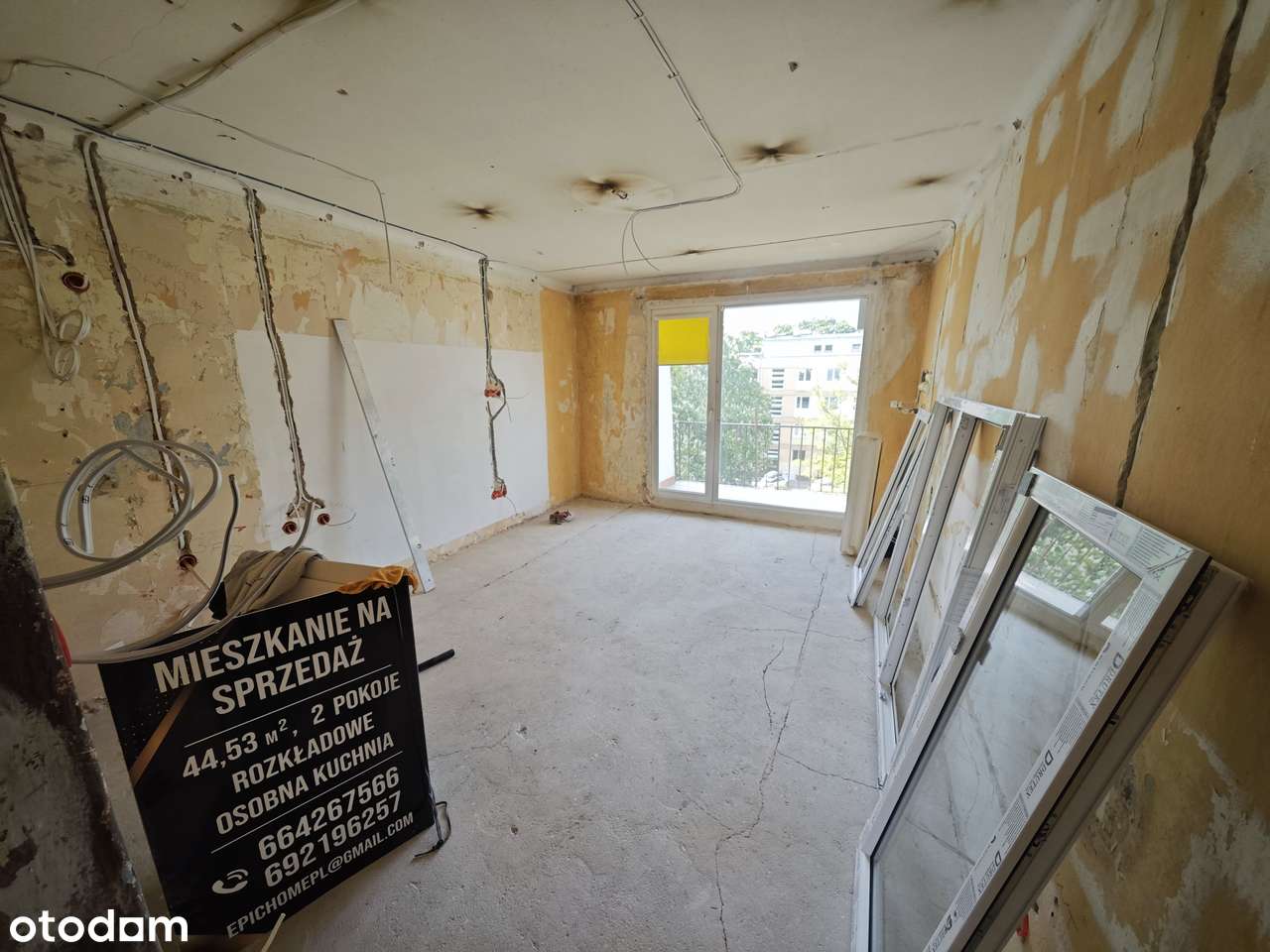 Sprzedam niedokończoną inwestycje, 3 pokoje, dobra lokalizacja,balkon-4