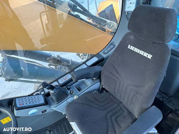 Liebherr LH22 Excavator - 2