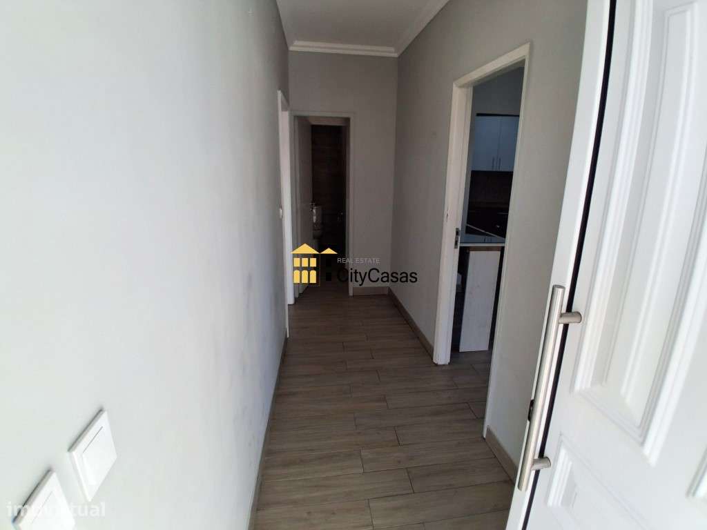 Andar Moradia T3 Renovado c/ 2 Garagens | Gondomar - Grande imagem: 5/26