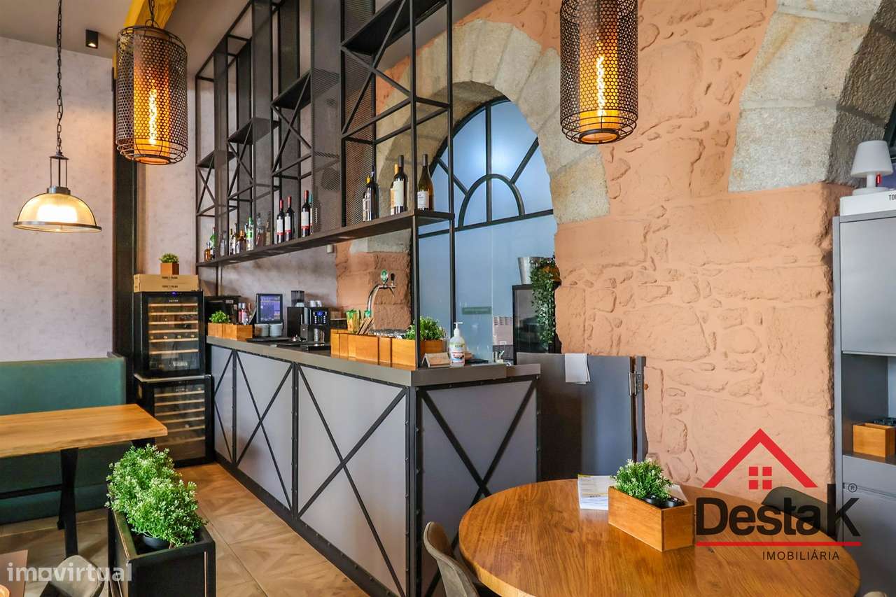 Pizzaria para trespasse localizada no Centro de Viseu - Grande imagem: 2/17