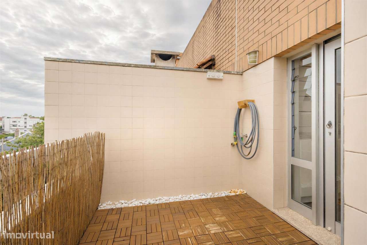 Apartamento T2 Renovado | Centro da Senhora da Hora | Terraço,...-20