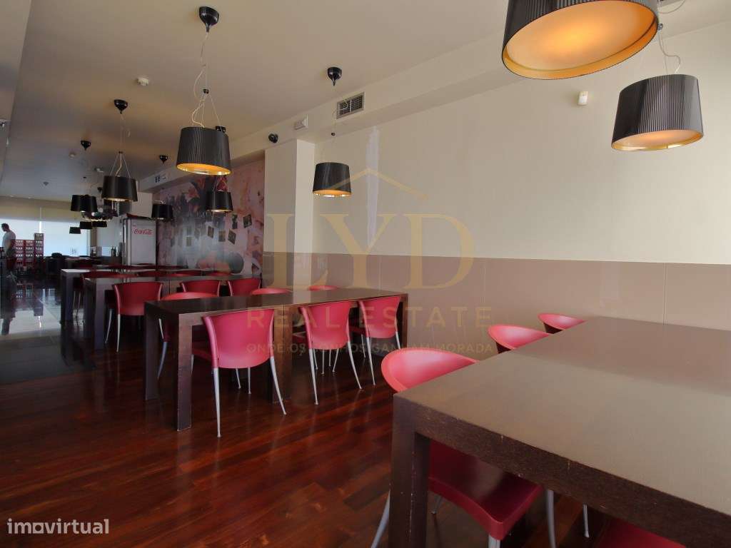 Restaurante pronto a Funcionar para Trespasse-14