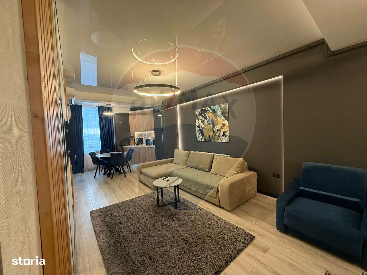 Apartament cu 2 camere de închiriat Mamaia nord prima linie la mare - Imagine principală: 4/14