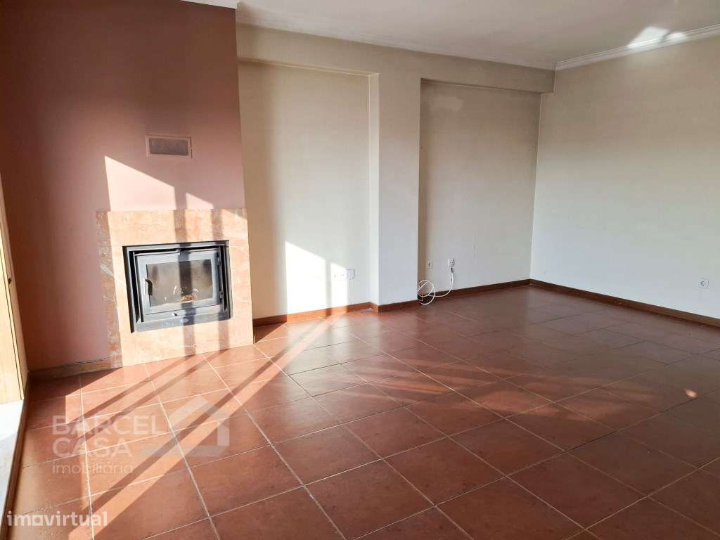 Apartamento T2 com Terraço em Galegos Santa Maria, Barcelos-5