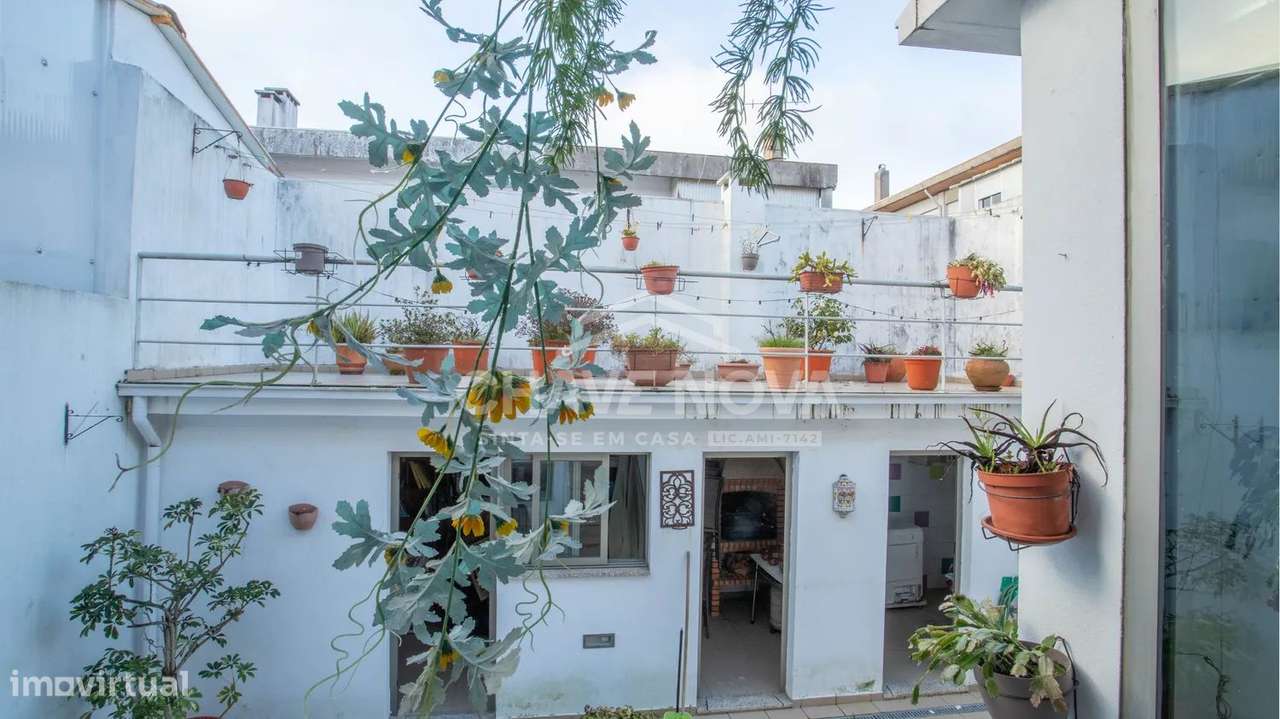 PS - Excelente Moradia T3+1 à venda, a 200 metros de Santo Ovídio. - Grande imagem: 3/23