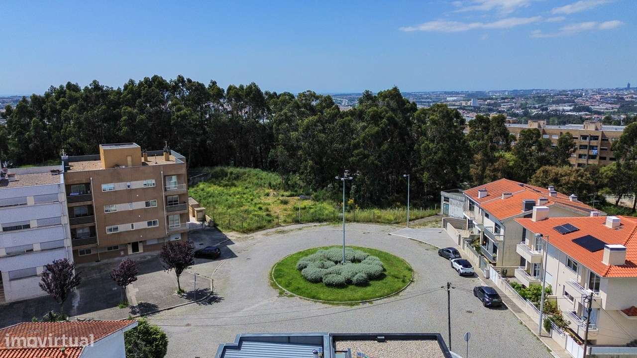 T2 com varanda, garagem e excelente localização-7