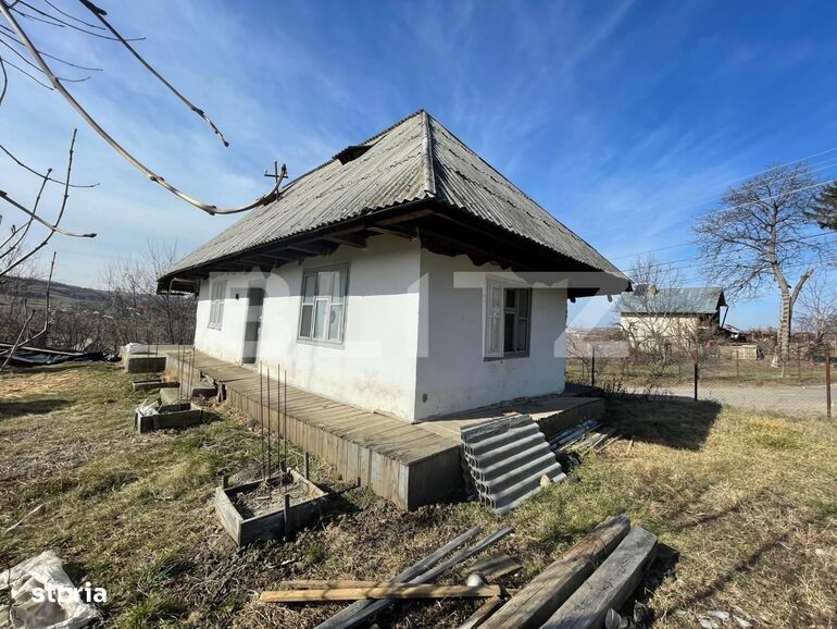 Casă+Teren - în Soldanesti - Fălticeni