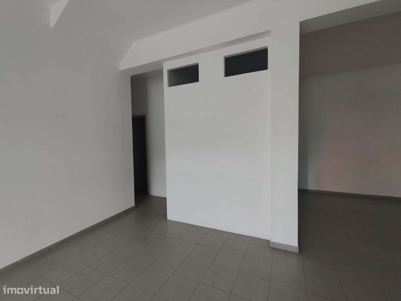 Loja T1 Venda em Almodôvar e Graça dos Padrões,Almodôvar - Grande imagem: 5/10