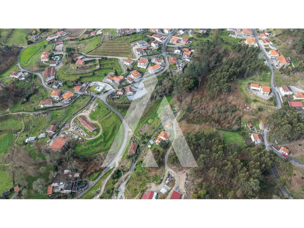 Terreno para Construção em Arões Santa Cristina - Fafe-5