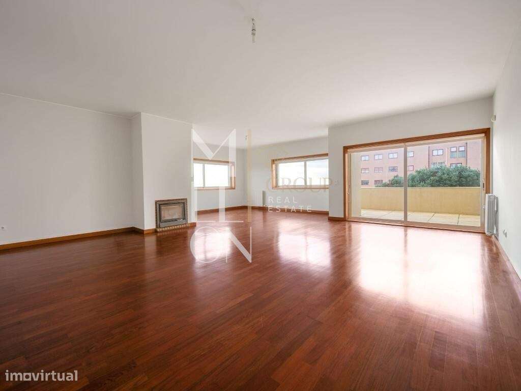 Moradia T4 em Leça da Palmeira – Localização Premium junto ao Mar - Grande imagem: 4/21