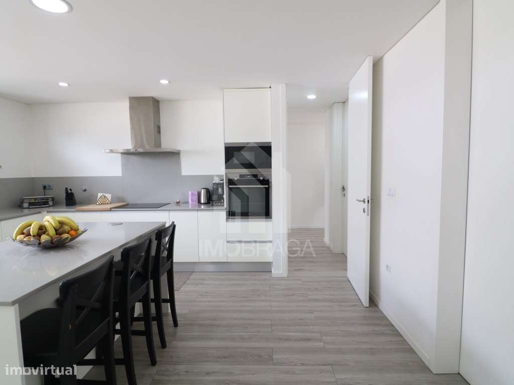 Venda Moradia Banda T3, em Esporões, Braga-18