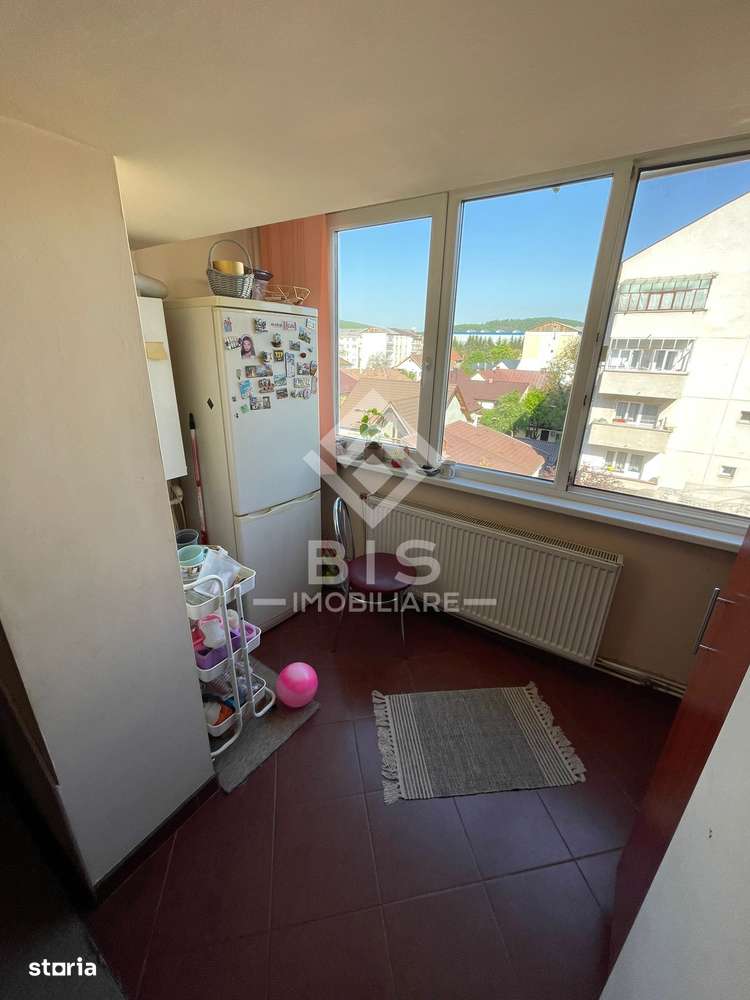 Apartament decomandat etj 3-3