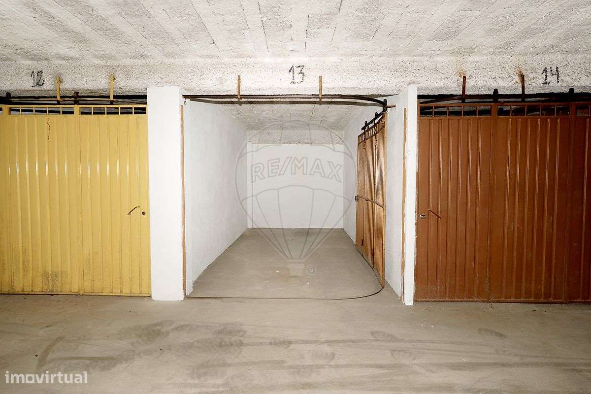 Garagem  para venda-0