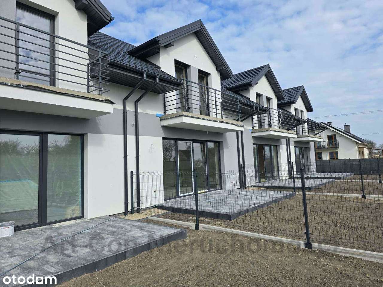 Segment środkowy 5-pokojowy 128m2 z działką 232m2 z garażem-1