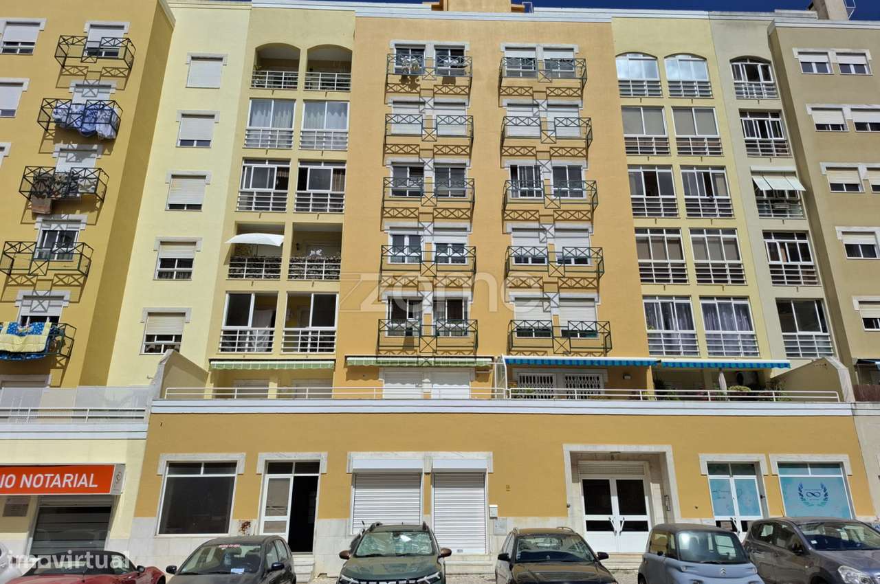 Loja na Rua Anta de Agualva com 140 m2 - Grande imagem: 3/13