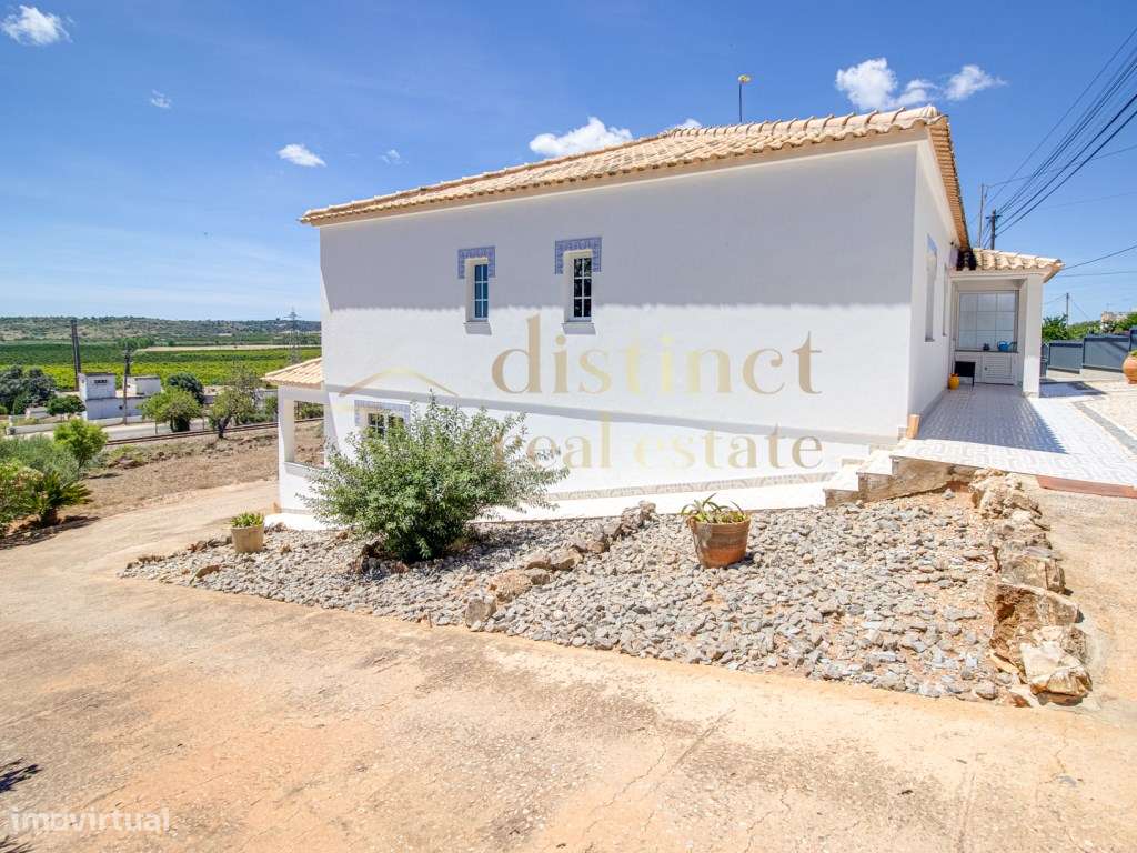 Moradia com 2 quartos e boas vistas-20