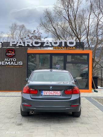 BMW Seria 3 318d Touring Aut. Blue Performance Sport Line - 7