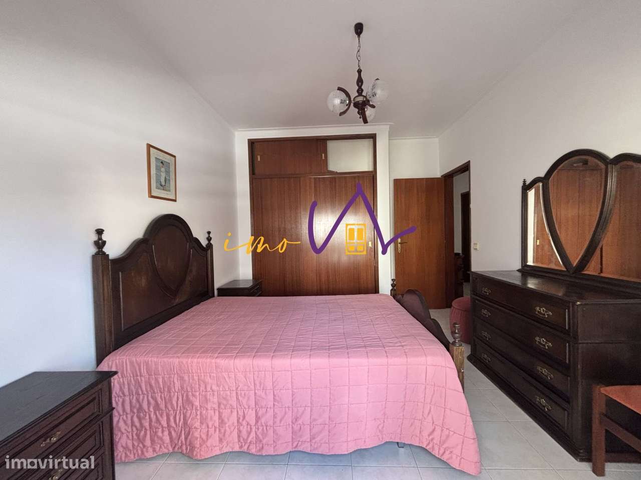 Apartamento T2 com parqueamento em Armação de Pêra-18
