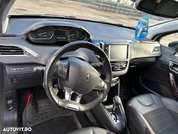 Peugeot 208 1.2 L PureTech Turbo Allure Aut. - 8