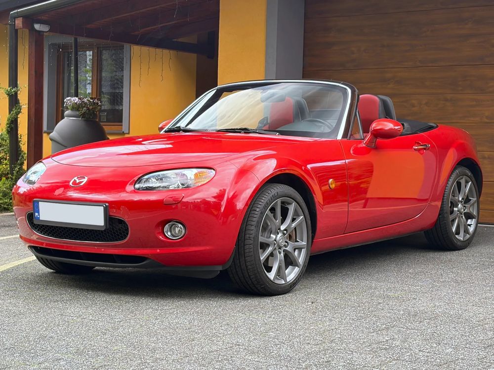 Mazda MX-5 (Miata) 2.0 MZR 3rd Generation 2005