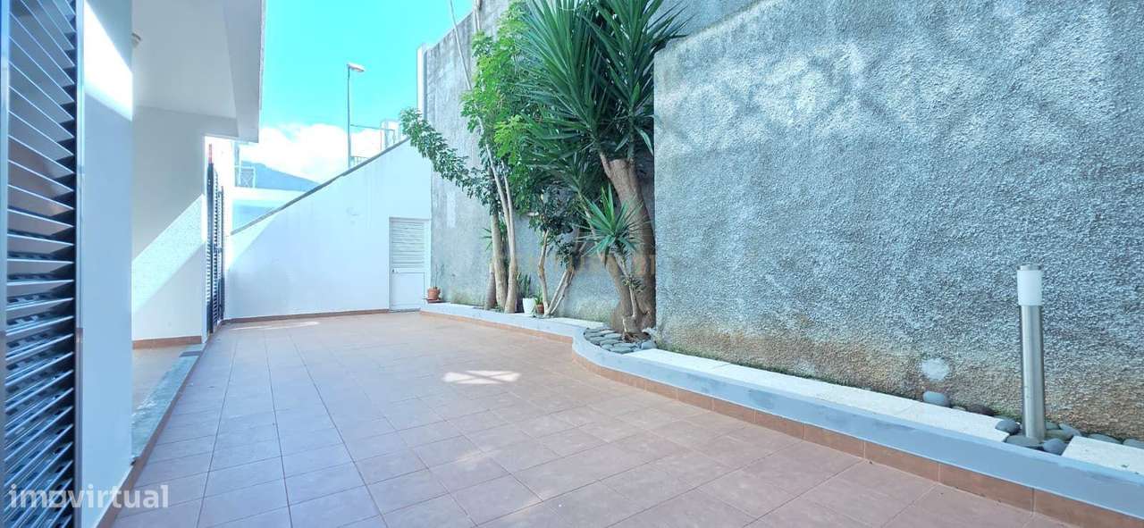 Apartamento T2+1 em Santo António-34