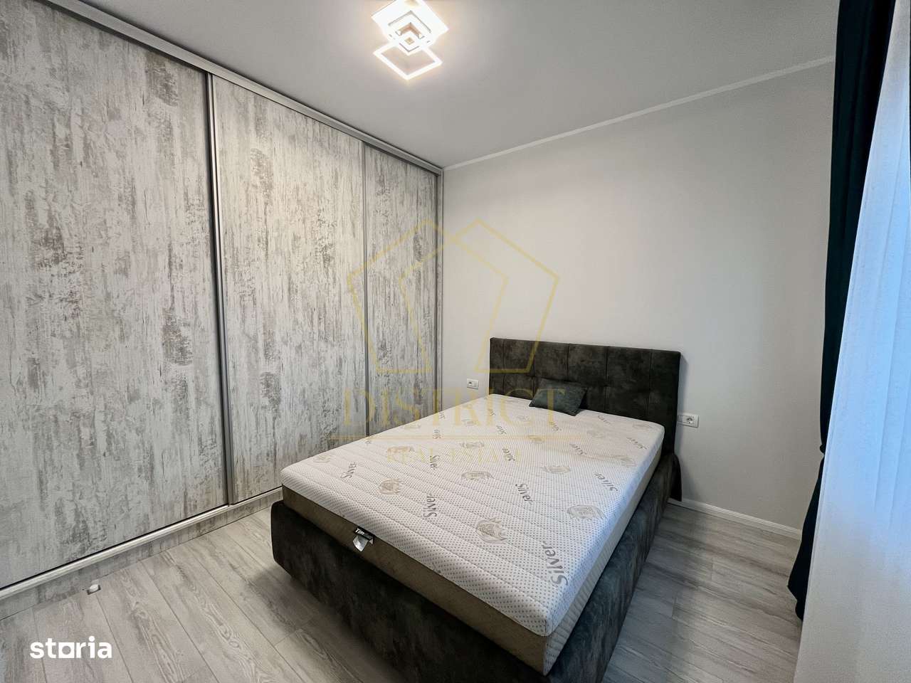 Duplex deosebit cu 3 camere despărțit prin baie | Albina - Imagine principală: 4/12